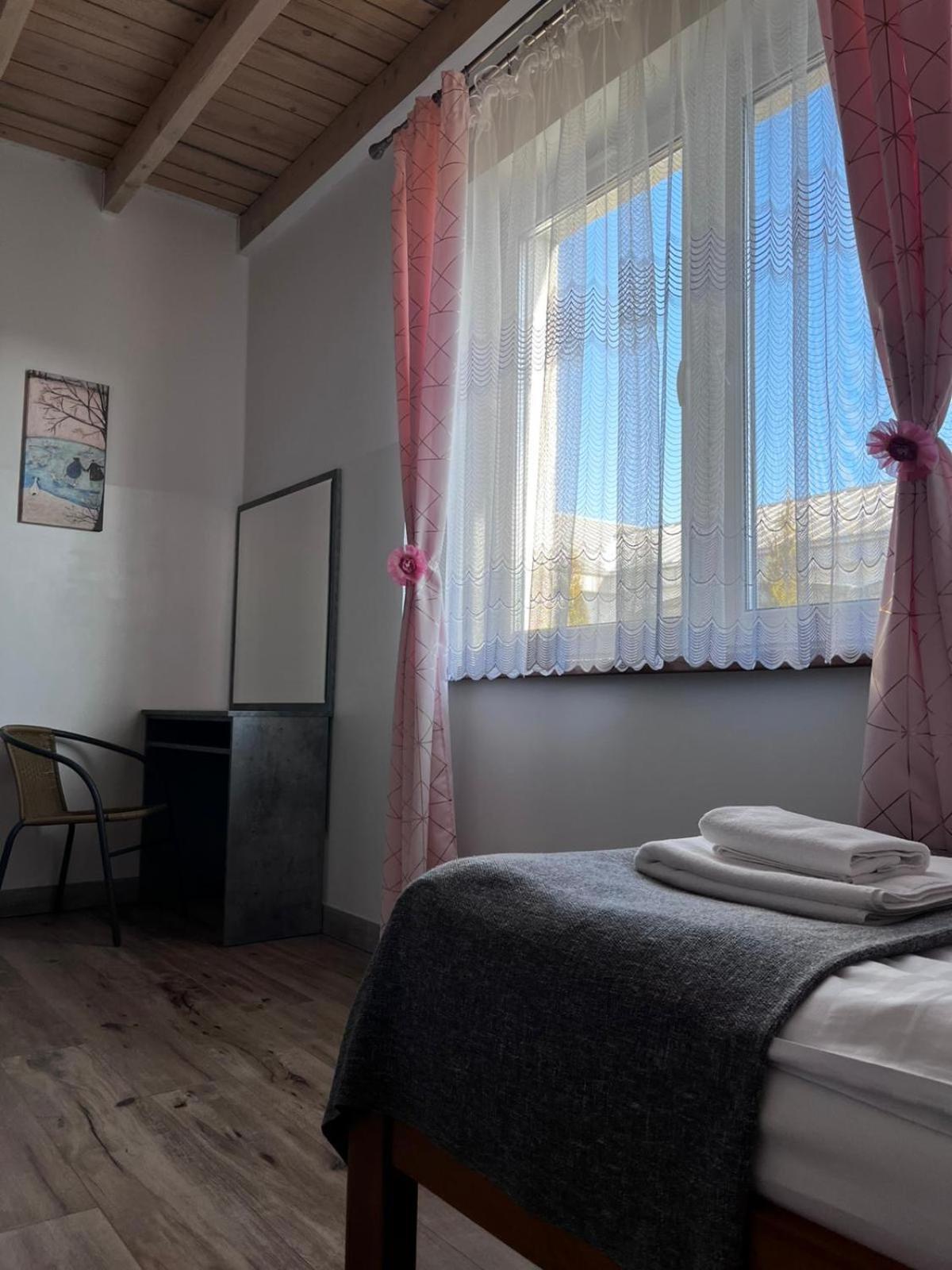 Apartamenty Roza Wiatrow Solec-Zdrój Exteriér fotografie
